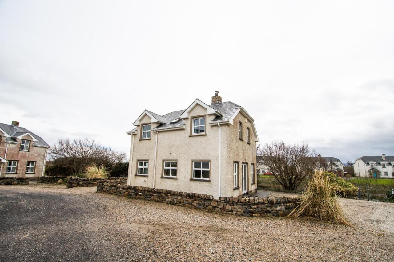 Beautiful Coastal House At The Drowes Rivermouth 班多伦 外观 照片